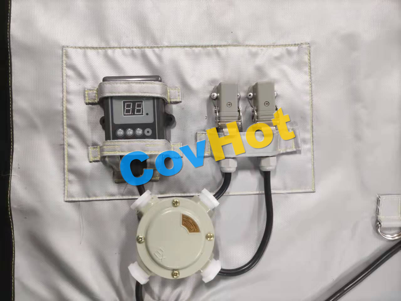 電伴熱<a href=http://www.tjceec.com.cn/e/tags/?tagname=%E4%BF%9D%E6%B8%A9%E5%A5%97 target=_blank class=infotextkey>保溫套</a>